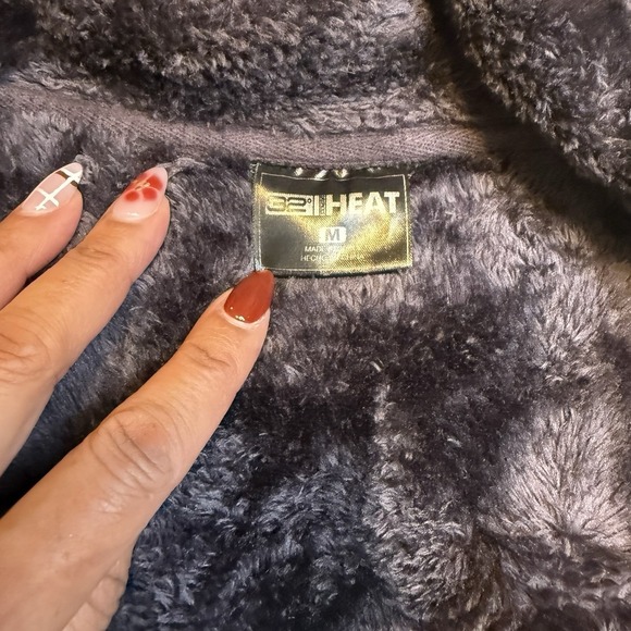 32 Degree Heat Deep Purple Plush Fleece Full Zip Women Jacket Coat Pockets Sz M - Picture 9 of 10